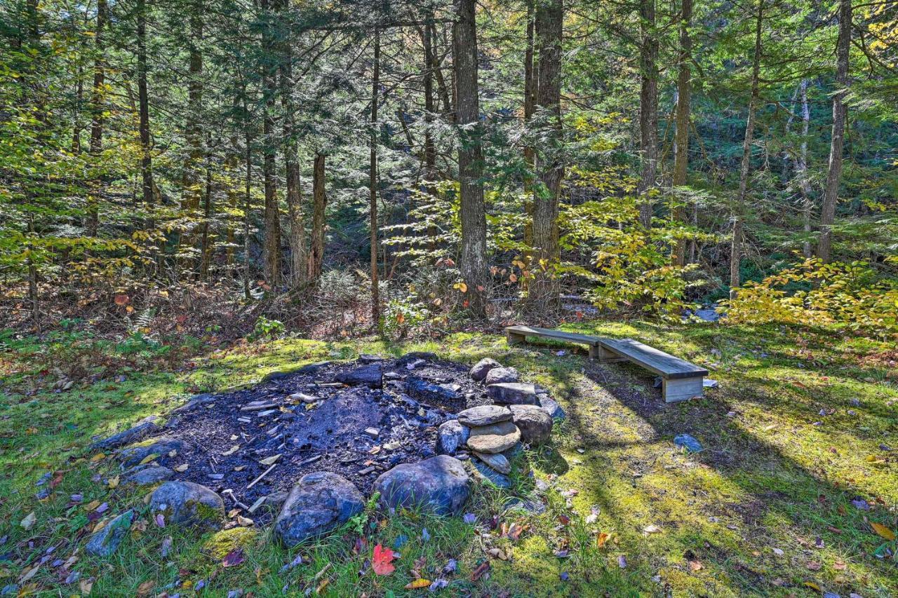 Remote Cabin With Fire Pit 3 Miles To Stowe Mtn! المظهر الخارجي الصورة