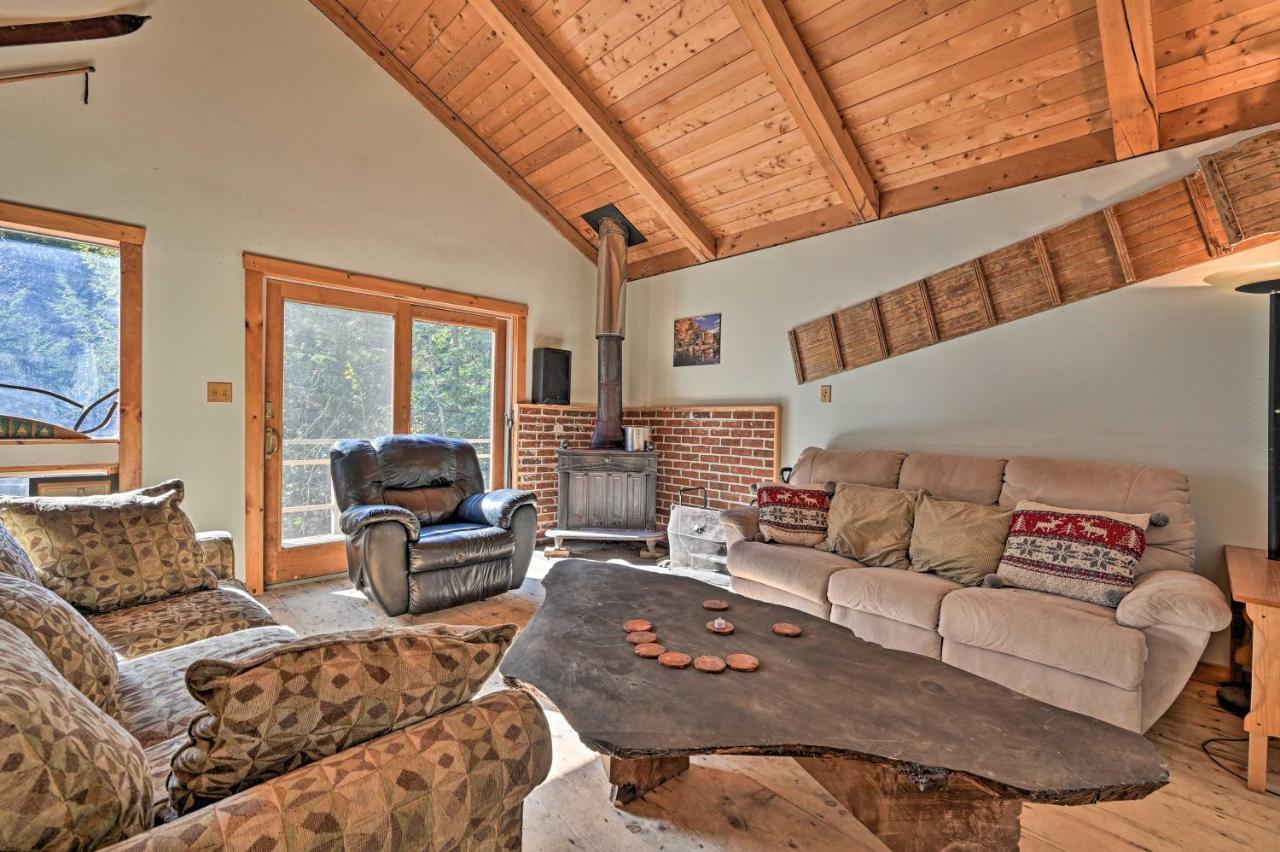 Remote Cabin With Fire Pit 3 Miles To Stowe Mtn! المظهر الخارجي الصورة