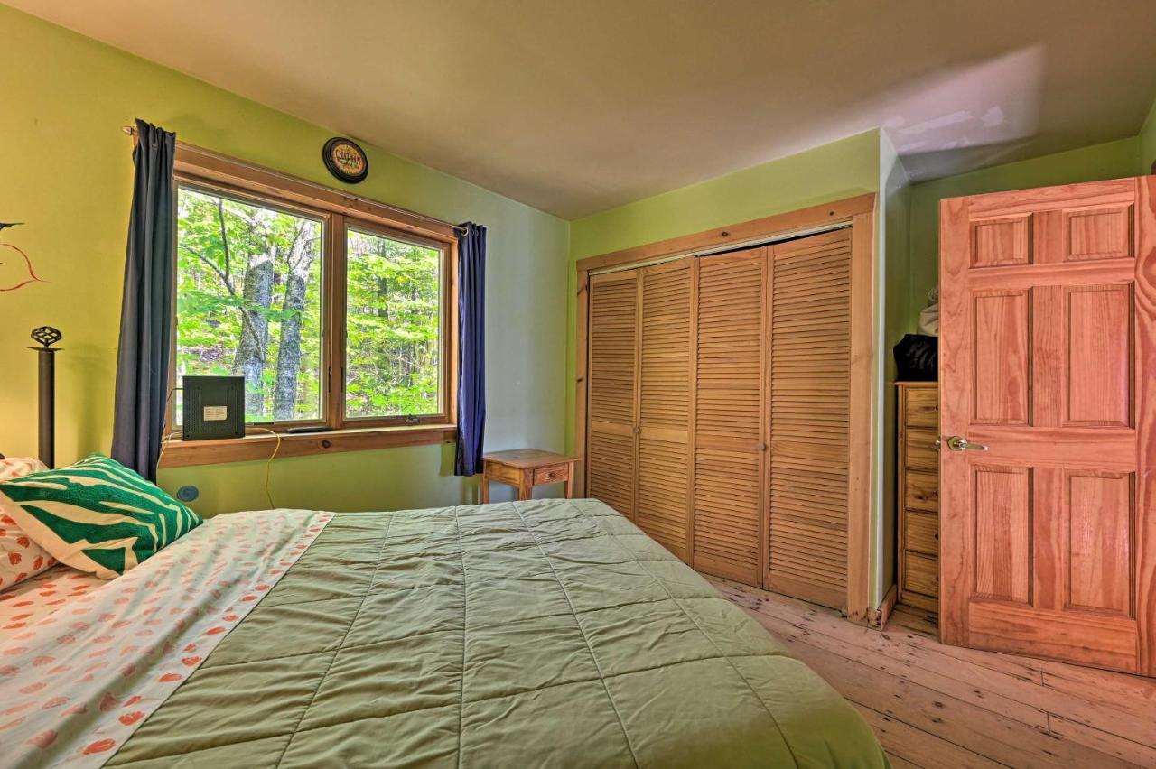 Remote Cabin With Fire Pit 3 Miles To Stowe Mtn! المظهر الخارجي الصورة